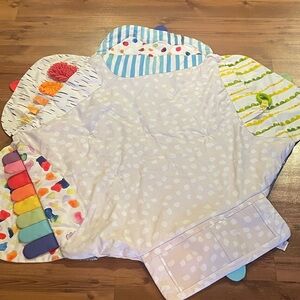 Lovevery Playmat